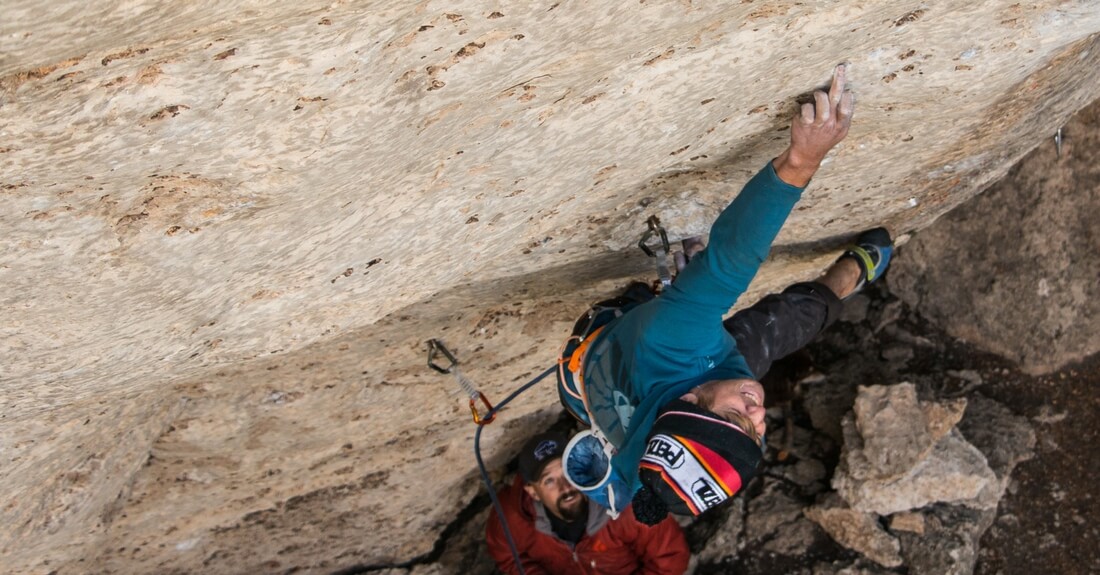 Avoiding Injuries on Pockets The Climbing Doctor TrainingBeta